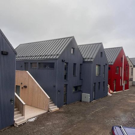 Stilren Leilighet I Henningsvær Extérieur photo