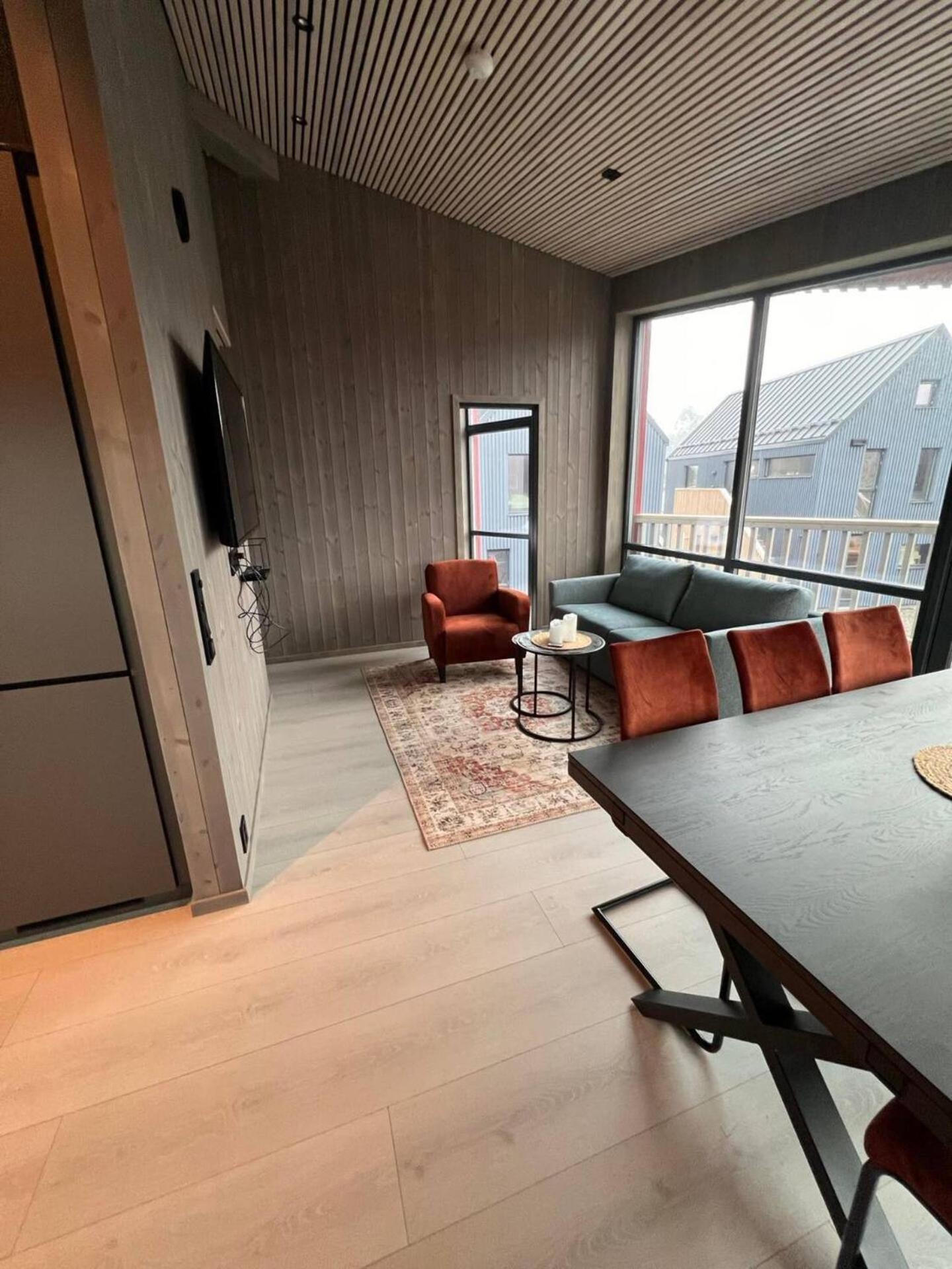 Stilren Leilighet I Henningsvær Extérieur photo