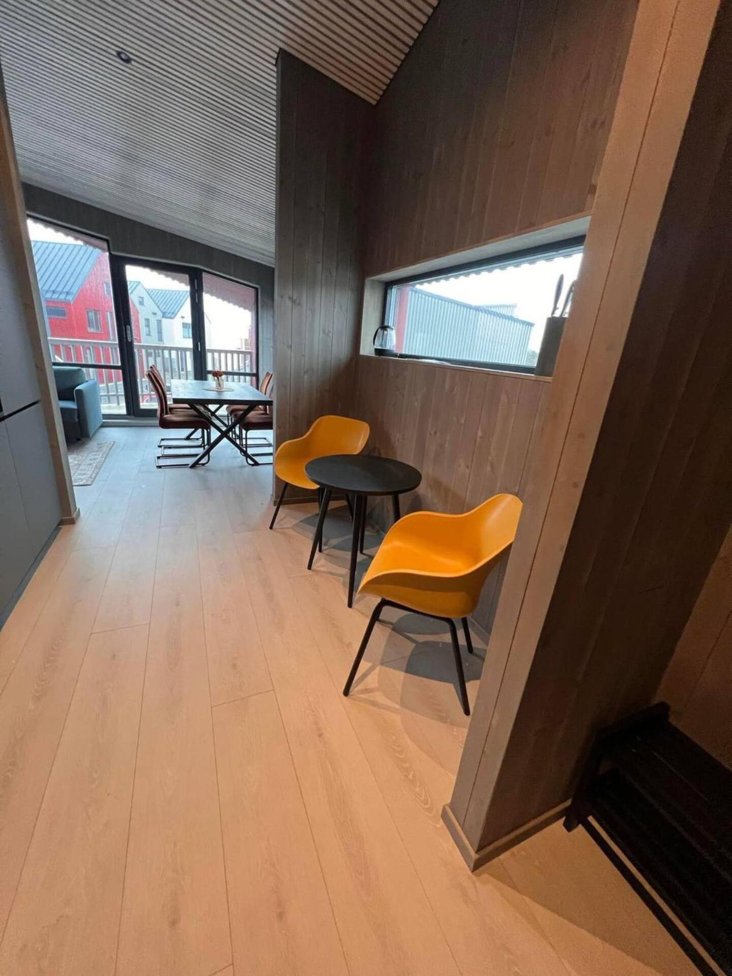 Stilren Leilighet I Henningsvær Extérieur photo